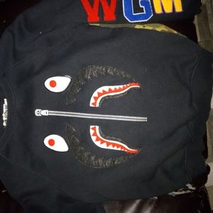 Ape sweater